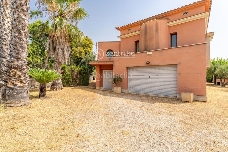 Foto e2904318-c601-4114-861e-42be744a45ad. Chalet con riscaldamento parcheggio in Borges del Camp (Les)