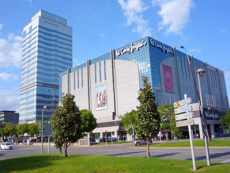 Foto 96c6e689-a321-4651-8bac-6b1d6d334069. Parking voiture dans Creu Alta Sabadell