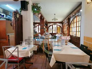 Local commercial à Calafell Platja. Impresionante restaurante esquinero junto al mar.