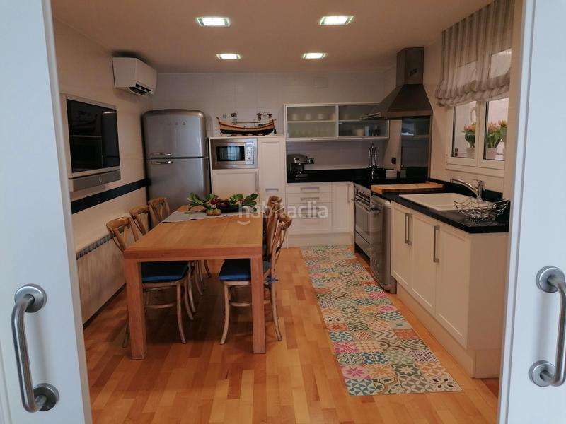 Foto 57f37b5b-4ccc-4060-9d61-53b846265759. Piso exclusiva vivienda de diseño frente al mar con gran terraza, ascensor y 2 plazas de aparcamiento. en Calafell