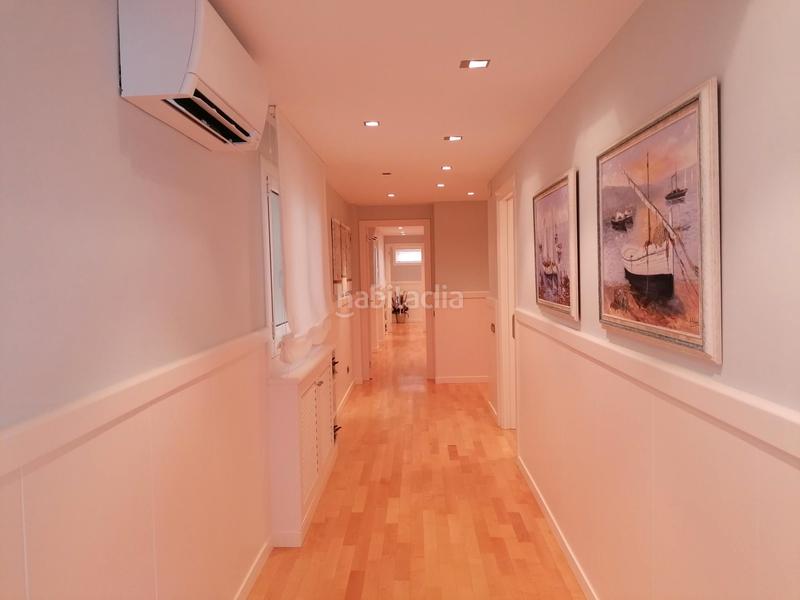 Foto 6846c44e-8fc8-40f1-b708-5eec440e7e46. Piso exclusiva vivienda de diseño frente al mar con gran terraza, ascensor y 2 plazas de aparcamiento. en Calafell