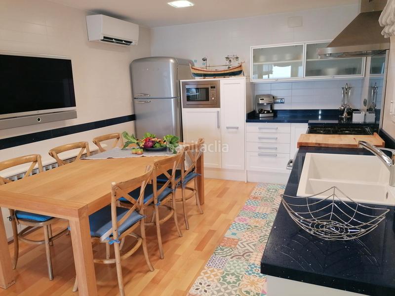 Foto 6be70639-08b6-4bbc-995e-fd9f14cd0e97. Piso exclusiva vivienda de diseño frente al mar con gran terraza, ascensor y 2 plazas de aparcamiento. en Calafell