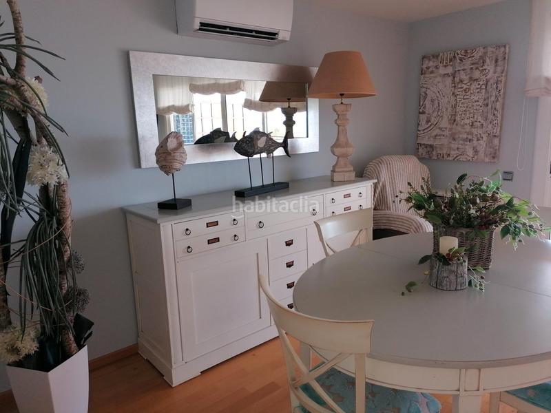 Foto 77e5dbf0-326f-4fc1-8c0f-01757ef71790. Piso exclusiva vivienda de diseño frente al mar con gran terraza, ascensor y 2 plazas de aparcamiento. en Calafell