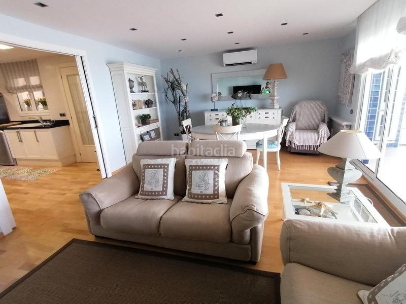 Foto 799b1341-be4d-44d6-8b41-e9ad9b24ba1e. Piso exclusiva vivienda de diseño frente al mar con gran terraza, ascensor y 2 plazas de aparcamiento. en Calafell