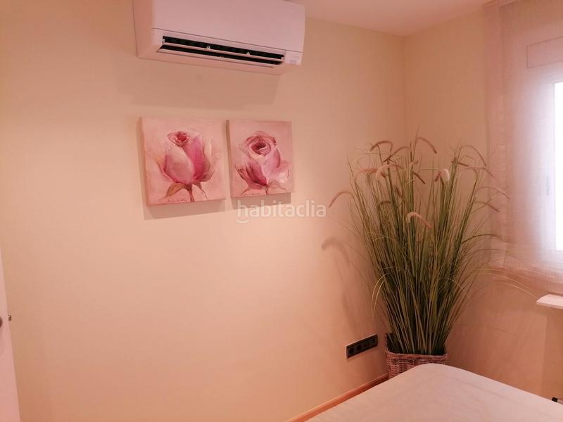 Foto 8fd77cc9-9561-44b7-9fcf-71cfcf3891b9. Piso exclusiva vivienda de diseño frente al mar con gran terraza, ascensor y 2 plazas de aparcamiento. en Calafell
