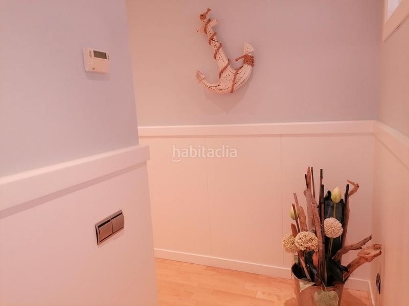Foto a4f99ae1-db64-452a-96ea-e943a262fc31. Piso exclusiva vivienda de diseño frente al mar con gran terraza, ascensor y 2 plazas de aparcamiento. en Calafell