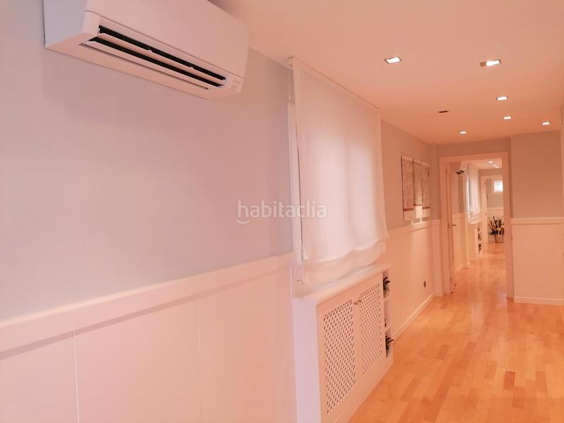 Foto b05e090d-0486-4890-aebd-0133d68f0209. Piso exclusiva vivienda de diseño frente al mar con gran terraza, ascensor y 2 plazas de aparcamiento. en Calafell