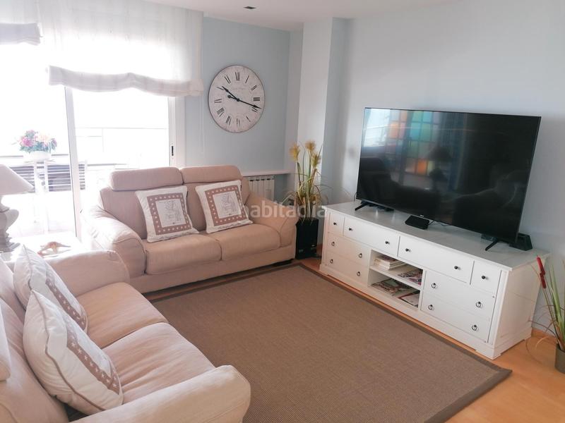 Foto d195e104-a773-42eb-bcd3-8c1b20dfd0e3. Piso exclusiva vivienda de diseño frente al mar con gran terraza, ascensor y 2 plazas de aparcamiento. en Calafell