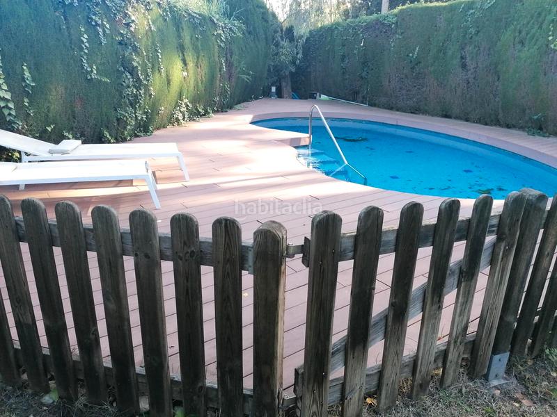 Foto 3fc7a239-7853-492d-8831-971b69c24c62. Chalet with fireplace heating parking pool in Bellaterra