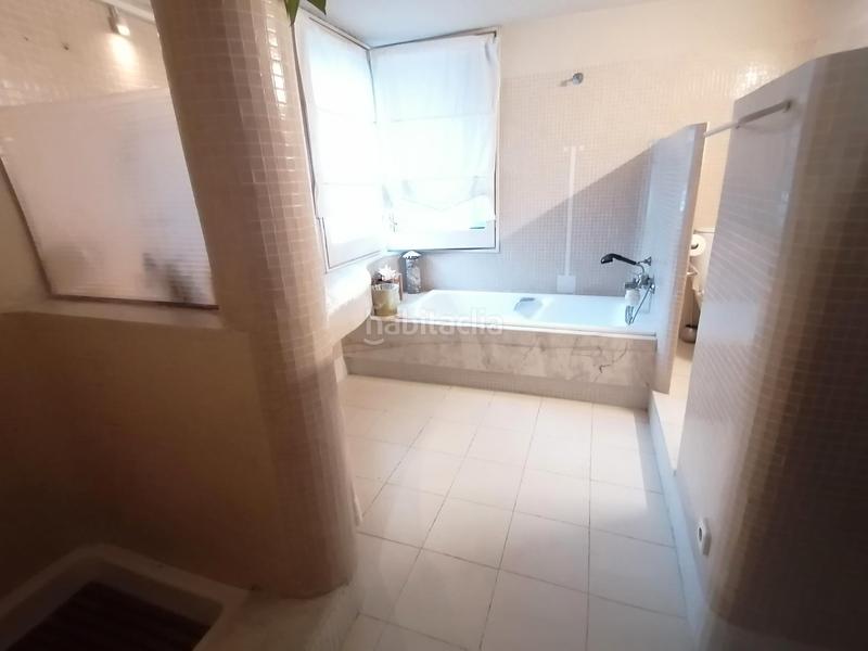 Foto 538abf06-87a3-4d34-b420-2947ceac2176. Chalet with fireplace heating parking pool in Bellaterra