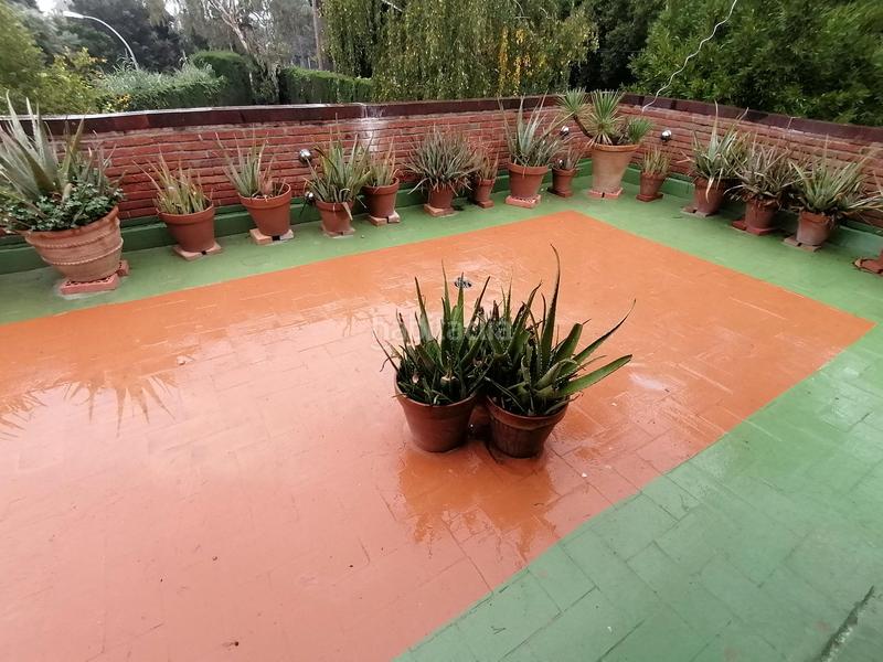 Foto 685ff342-872d-4cec-97d1-c6ad9563e217. Chalet with fireplace heating parking pool in Bellaterra