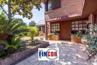 Chalet à Bellaterra. Oportunidad única en la mejor zona de bellaterra