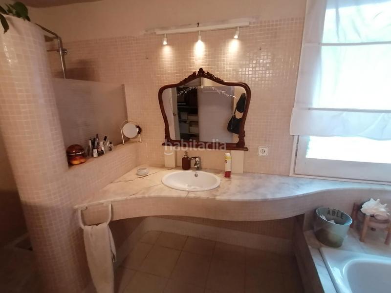 Foto a749c909-a382-4a42-a7d4-c039231fdde6. Chalet with fireplace heating parking pool in Bellaterra