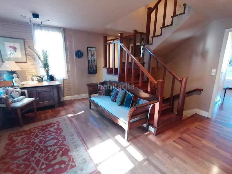 Foto a8fcd933-34f7-400d-9db6-77d704ec728f. Chalet with fireplace heating parking pool in Bellaterra