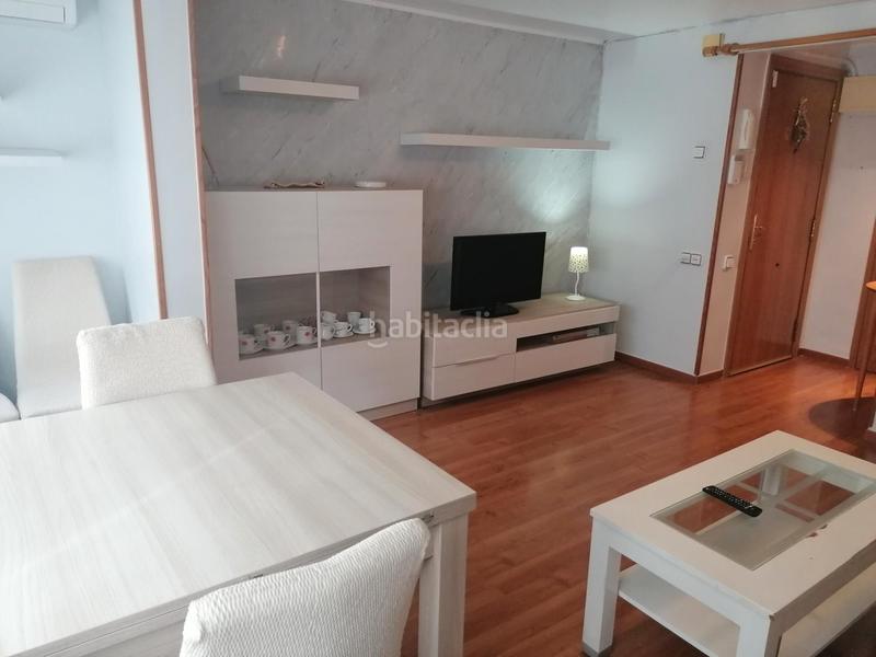 Foto 3022e494-4990-4f23-b04b-dd13bd48fe65. Etagenwohnung mit heizung in Els Merinals Sabadell