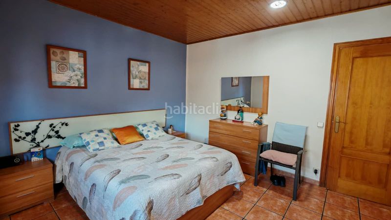 Foto 0e2e8e63-af63-4f9b-bca2-ae096e30567f. Dúplex amb calefacció a Creu de Barberà Sabadell