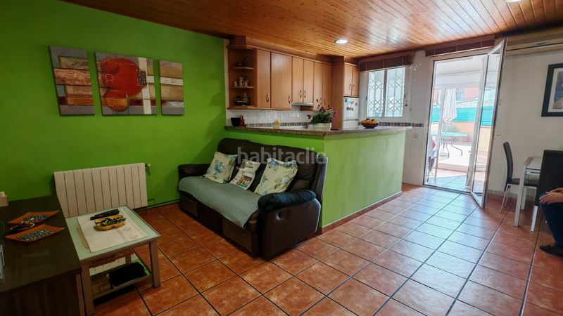 Foto 70e8897d-2aa7-4cc7-8de8-0258181371f6. Dúplex amb calefacció a Creu de Barberà Sabadell