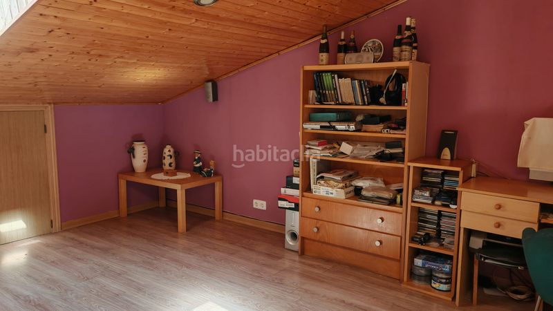 Foto 792a9719-68f3-4784-9217-14cf5f7460b4. Dúplex amb calefacció a Creu de Barberà Sabadell