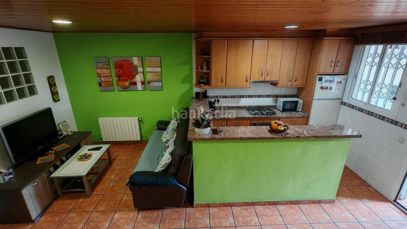 Foto 956d4689-2f84-450a-985a-9b3e82c0fa2d. Dúplex amb calefacció a Creu de Barberà Sabadell