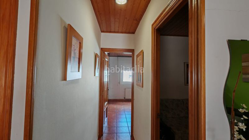 Foto cd341b3d-5b3b-4e72-a787-ab3322c285de. Dúplex amb calefacció a Creu de Barberà Sabadell