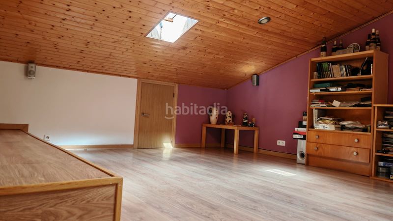 Foto cf6149ca-b3d2-4d3c-b5c5-cab322afbce7. Dúplex amb calefacció a Creu de Barberà Sabadell