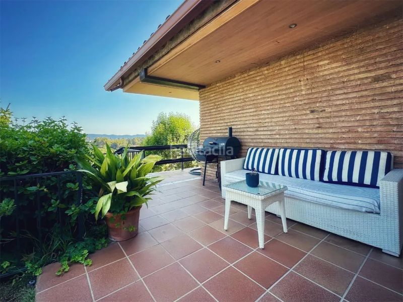 Foto 2637d266-1494-4055-9527-404e1e0c6b22. Casa amb xemeneia calefacció aparcament piscina a Bellaterra