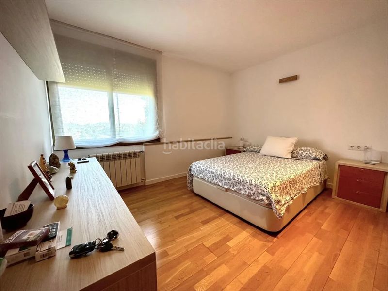 Foto 51234eee-3d68-43da-b91c-3ef50cc511f8. Casa amb xemeneia calefacció aparcament piscina a Bellaterra