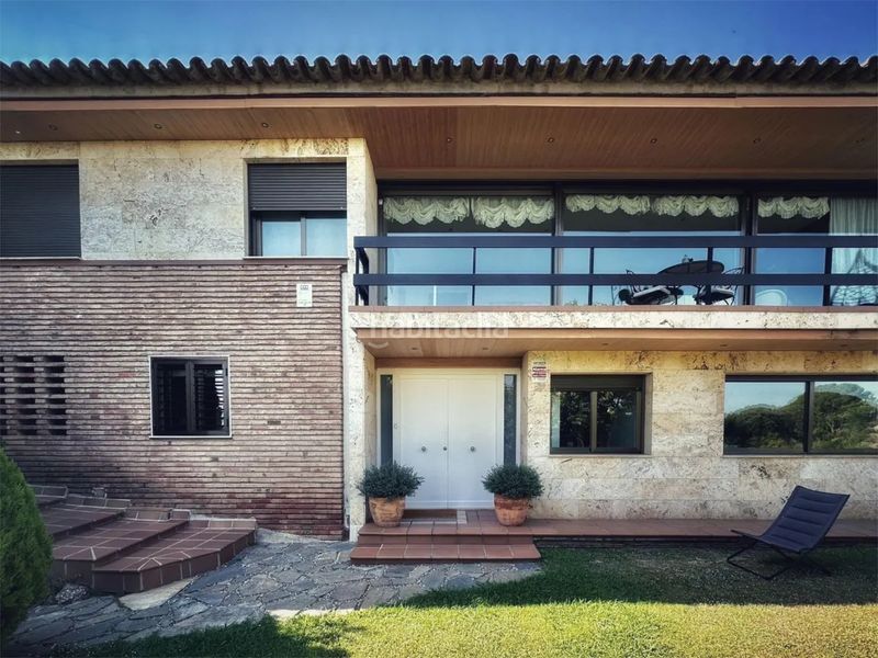 Foto c057c569-7e72-4e48-b606-040f857ed268. Casa amb xemeneia calefacció aparcament piscina a Bellaterra