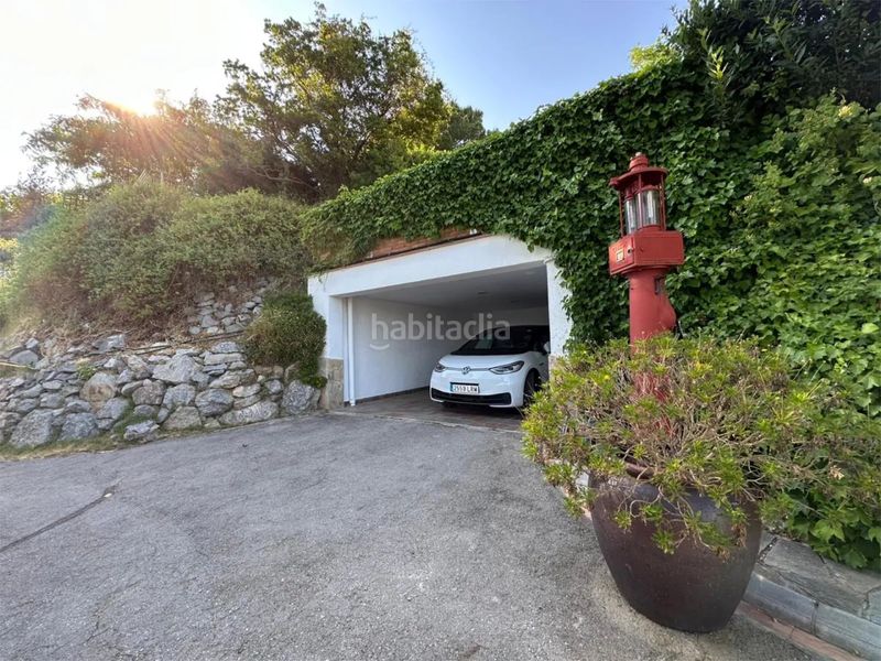 Foto f3ecc363-3e63-4ed1-8fd1-a8b7ca0f4571. Casa amb xemeneia calefacció aparcament piscina a Bellaterra