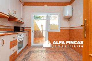 Xalet  Belmares. Casa en venta en villares del saz