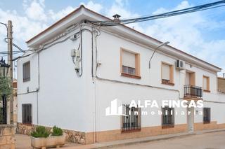 Chalet à Calvario 66. Casa en venta en casas de fernando alonso