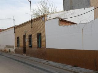 Xalet  Manuel torrecilla. Casa en venta, hoy solar, en san clemente