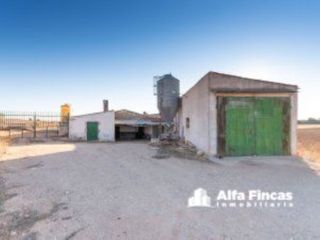 Finca rústica  Rus. En san clemente