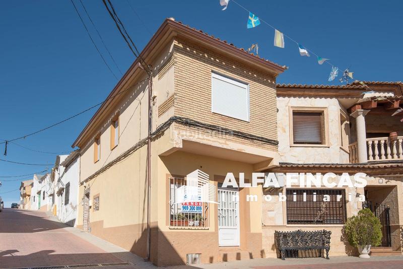 Foto a714719f-72f6-4117-b134-f1071b129c7e. Chalet casa en venta en Pinarejo