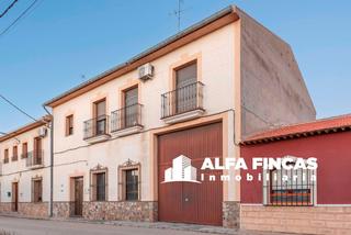 Chalet  Albacete. Casa en venta en san clemente
