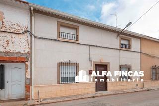 Xalet  Del agua. Casa en venta en san clemente