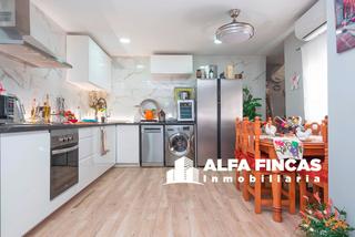 Chalet à Colmenar 10. Casa en venta en vara de rey