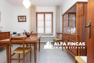 Xalet a Del olmo 16. Casa en venta en san clemente
