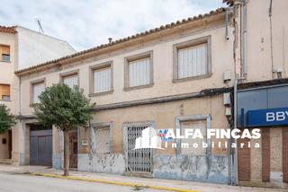 Xalet a España 58. Casa en venta en honrubia
