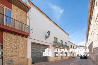 Chalet  Iglesia 2. Casa en venta en casas de fernando alonso