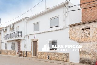 Chalet  Real 13. Casa en venta en la almarcha