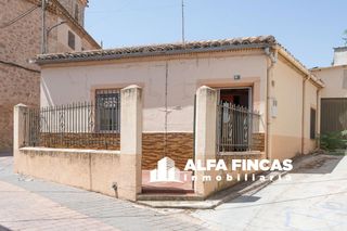 Chalet in Iglesia 7. Casa en venta en honrubia