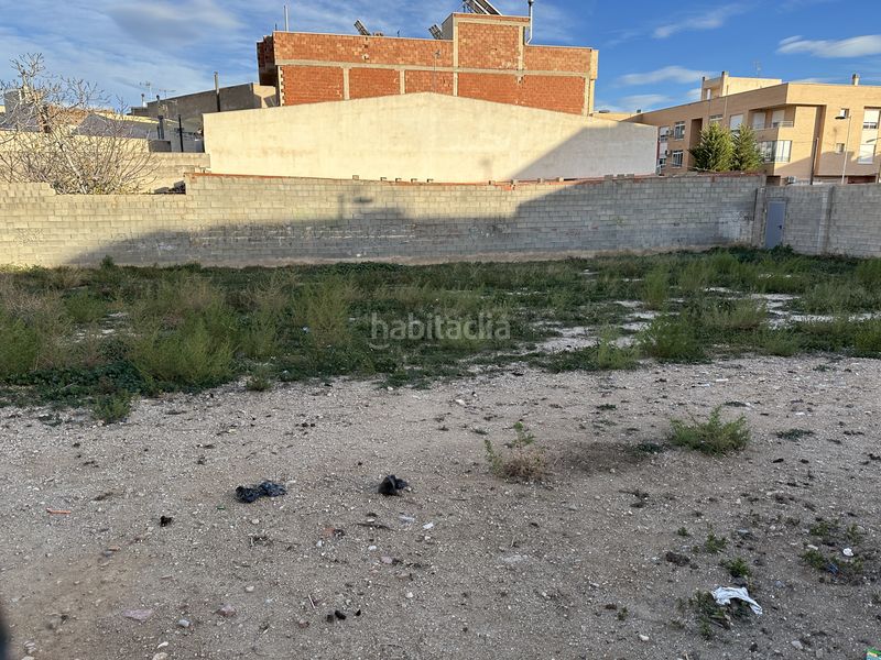 Foto f8a7bc62-c027-4ccc-a6d9-a06c9d0f5708. Terreny residencial a carrer metge rafael navarro 24 a Novelda
