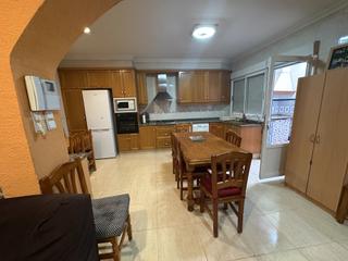 Chalet  Carrer covadonga 29. Chalet pareado en calle covadonga