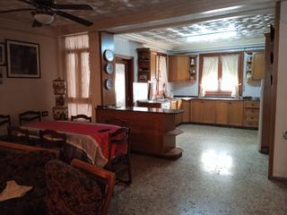 Maison  Carrer covadonga. Vivienda unifamiliar, zona sagrado corazón novelda. dos plantas,