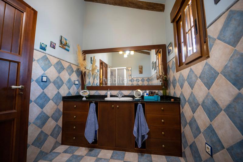 Foto 1bccf3c3-9f12-41fb-88ea-4050d334c321. Chalet en Novelda