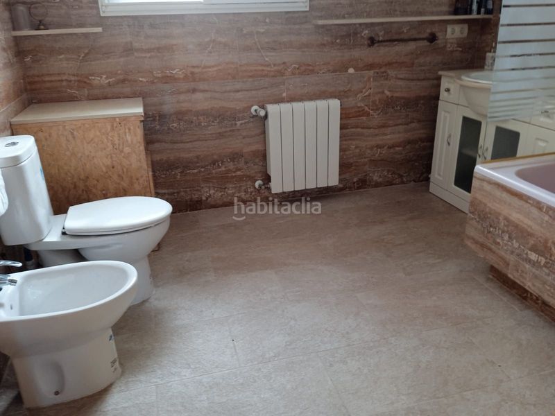 Foto 80bb1590-c4ba-49a6-933e-3342bc5cb1ee. Chalet en Romana (la)