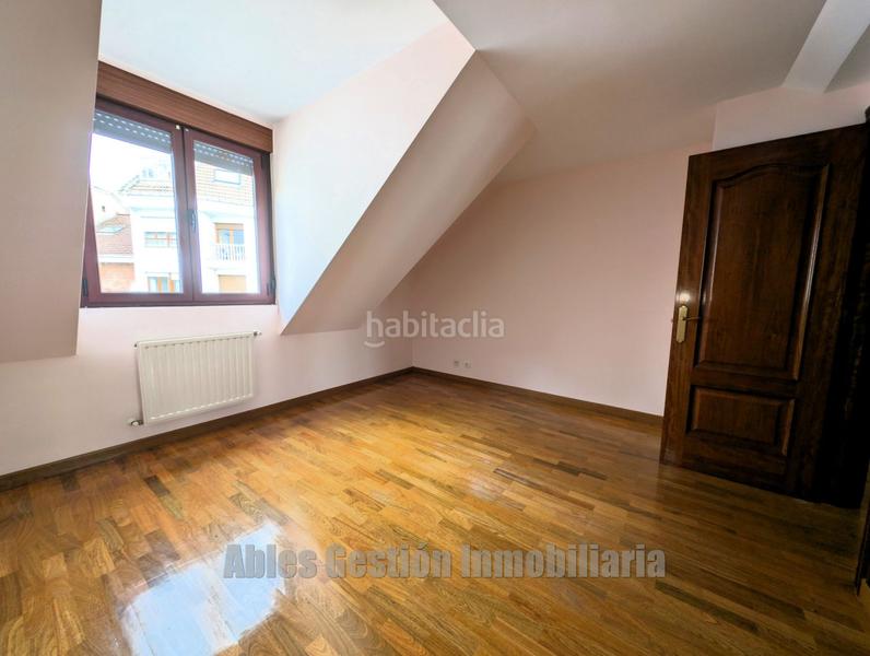Foto c5b4166a-46bf-49b6-8ead-21cdff9c9c81. Appartamento con riscaldamento parcheggio in Salesas - Foncalada - Campoamor Oviedo