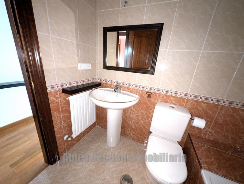 Foto dab04633-0540-4fb5-b28e-c5aeb80a5f9f. Appartamento con riscaldamento parcheggio in Salesas - Foncalada - Campoamor Oviedo