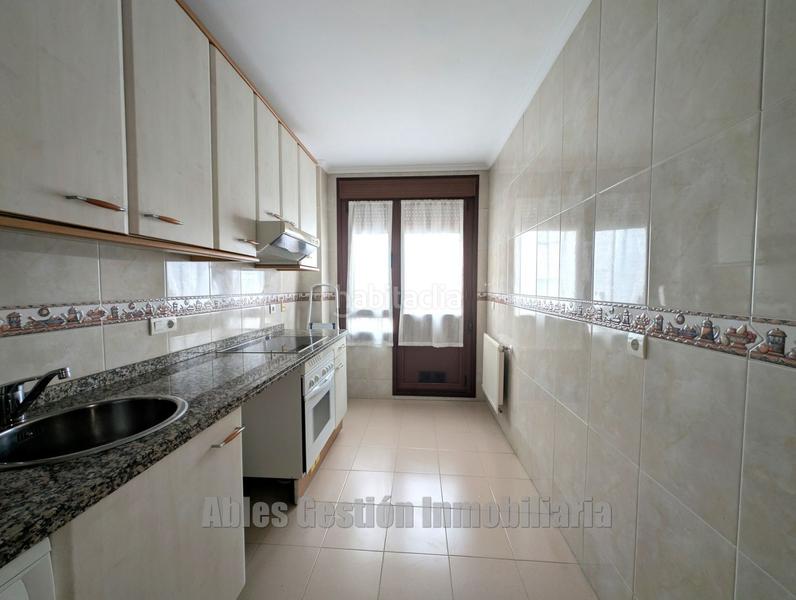 Foto efc3b062-8056-4a4e-a630-9a74f2b9e6a8. Appartamento con riscaldamento parcheggio in Salesas - Foncalada - Campoamor Oviedo